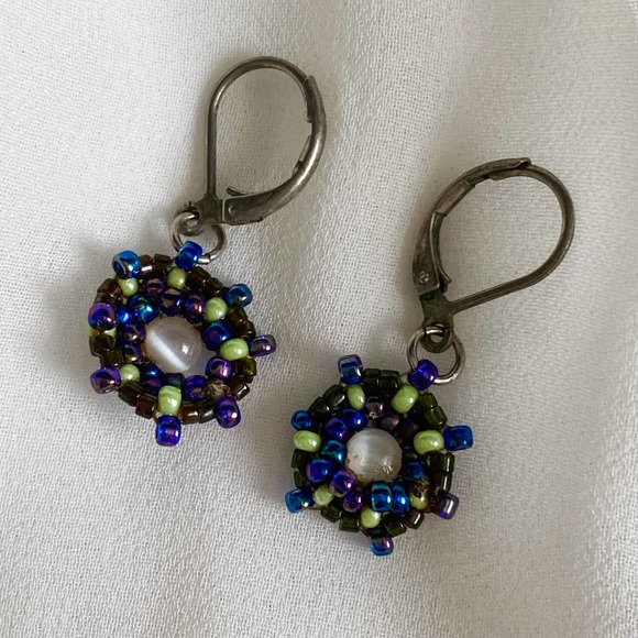 Vintage Jewelry - VTG Iridescent Blue Purple Bead Earrings
